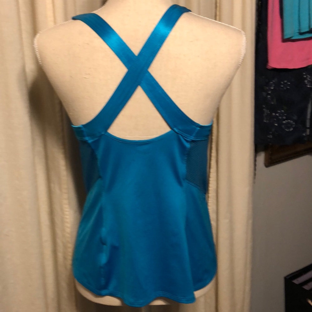 🌺3 for $20 EUC Reebok tank built in bra size L - Picture 4 of 5